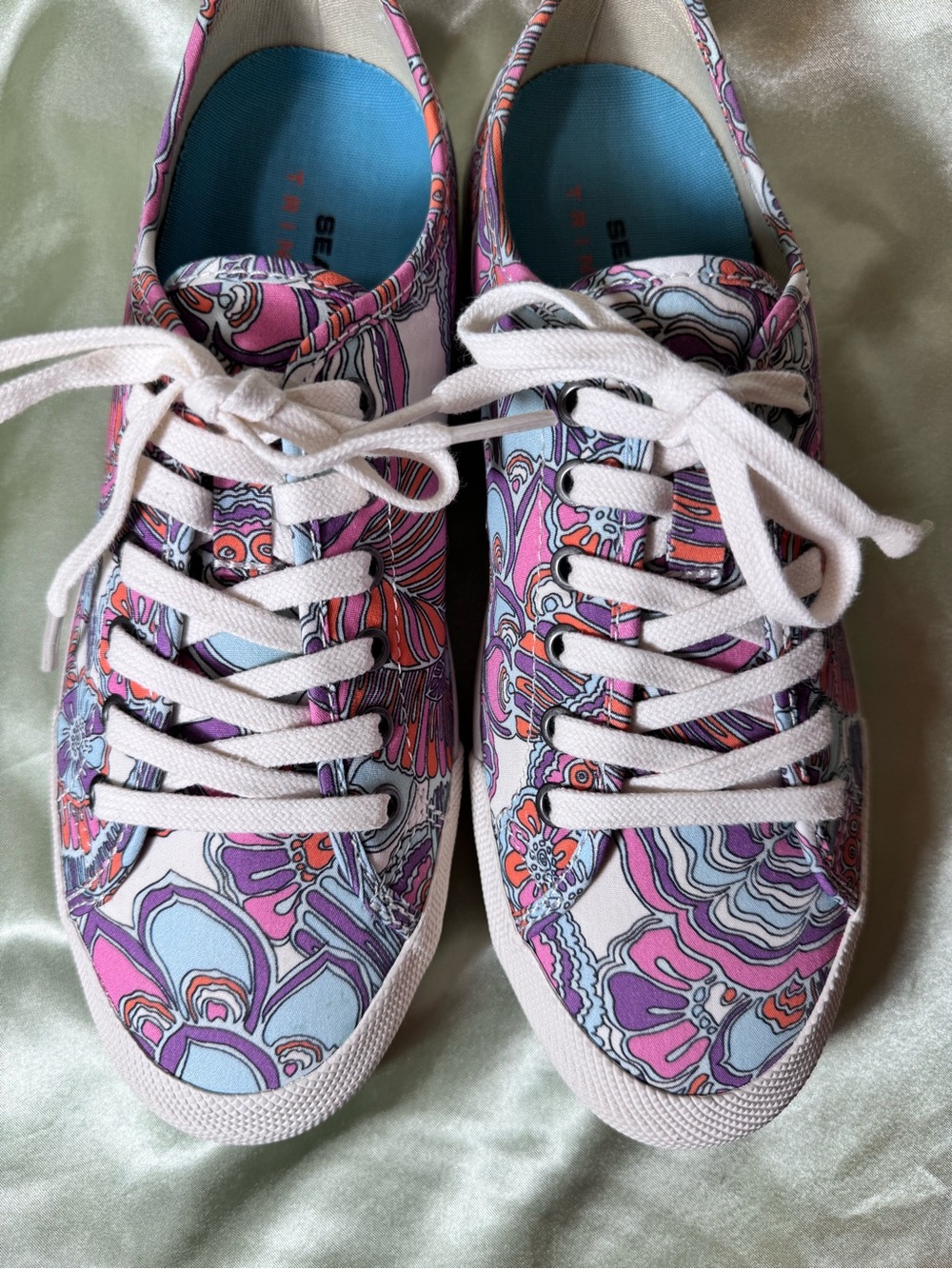 SeaVees Floral Lace-Up Low Top Sneakers in Pink and Purple size 6.5 Women’s